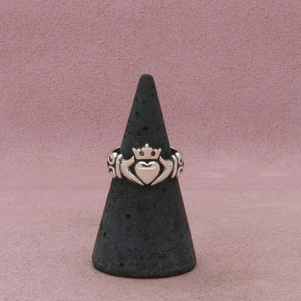 james avery sterling silver retired adorned heart crown claddagh ring size 6